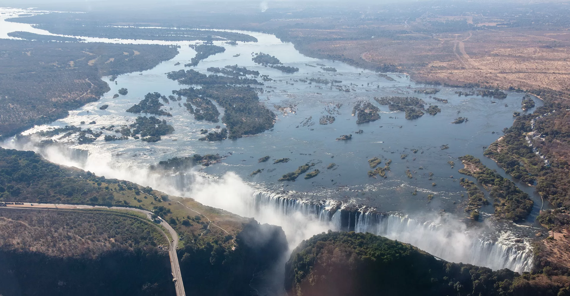 victoria-falls-wikimedia-1920